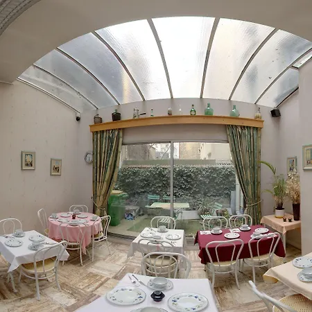 Le Clos D'alésia Hotel 3*