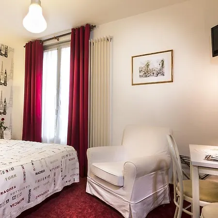 Le Clos D'alésia Hotel 3*