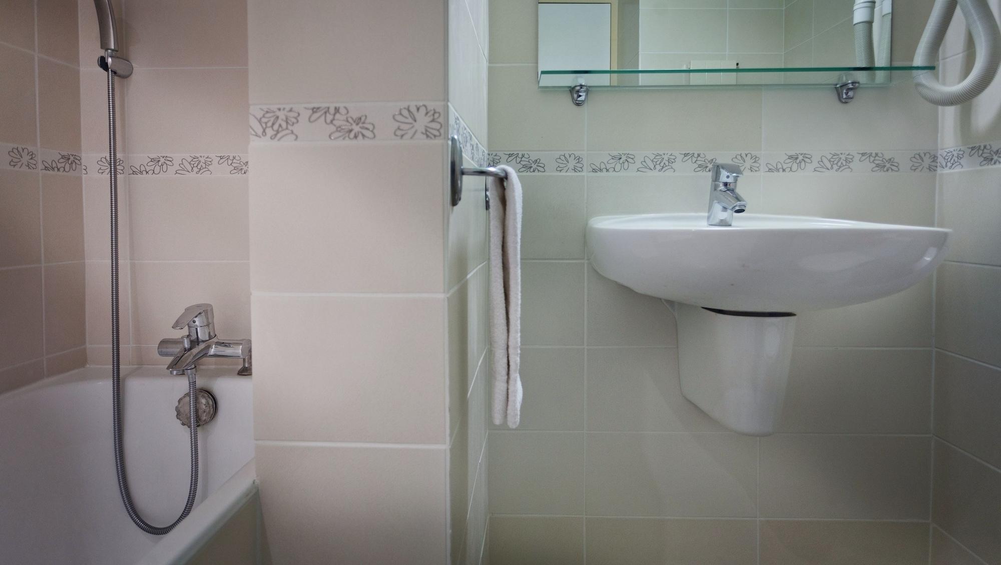 Hotel Le Clos D'alésia 3*